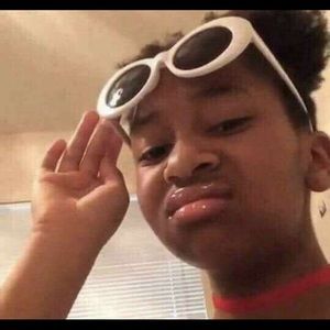 Meet your Posher, Leah